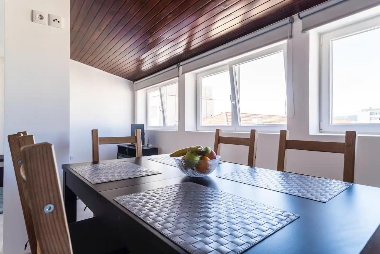 Encantador Apartamento A Frente Da Praia Do Sunset Фигейра да Фош Екстериор снимка